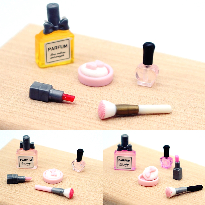 1 zestaw miniaturowych akcesor – Blush Brush Kabuki recenzja i cena